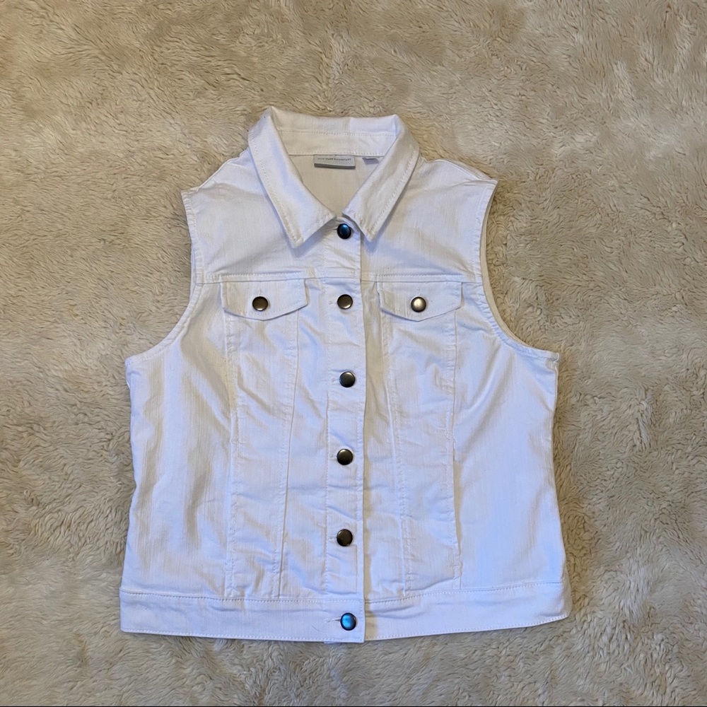 White denim vest